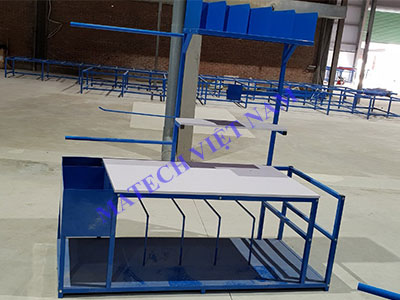 Bàn đóng gói khung thép cho công ty TIKI