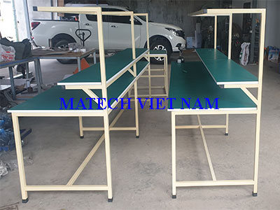 Bàn thao tác khung thép dài 3m cho công ty điện tử