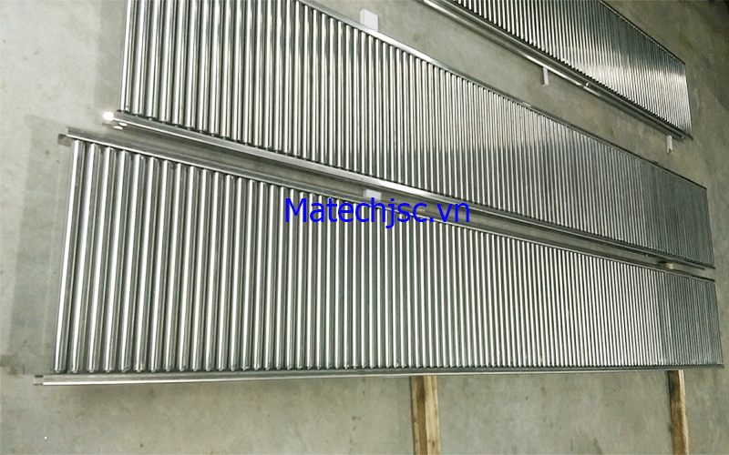 BĂNG TẢI CON LĂN THẲNG